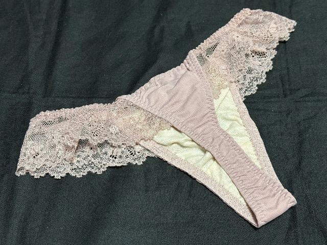 �G���K���g�ȃf�U�C����Wacoal AMPHI��T�o�b�N�V���[�c��M�T�C�Y �� �����t�@�b�V������ 