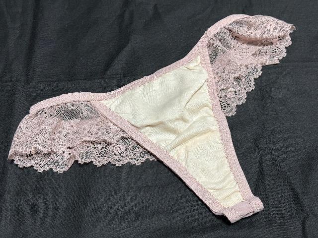 �G���K���g�ȃf�U�C����Wacoal AMPHI��T�o�b�N�V���[�c��M�T�C�Y �� �����t�@�b�V������ 