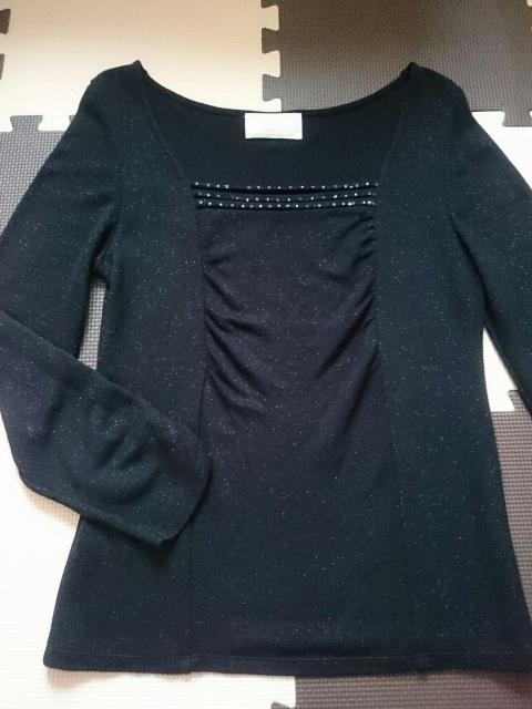 anySiS☆長袖トップス★ビーズ☆ギャザー★ブラック×ラメ☆ < 女性ファッション  anySiS☆長袖トップス★ビーズ☆ギャザー★ブラック×ラメ☆ < 女性ファッションの