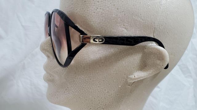 正規レア Dior CDロゴ ヴィンテージ クロコ柄フルフレーム ビッグレンズサングラス 黒 茶 クラシックオールド アイウェア < ブランド  正規レア Dior CDロゴ ヴィンテージ クロコ柄フルフレーム ビッグレンズサングラス 黒 茶 クラシックオールド アイウェア < ブランドの