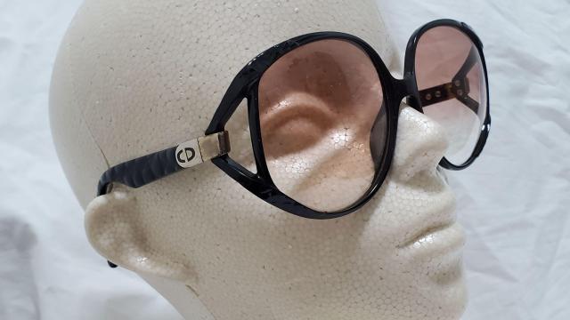正規レア Dior CDロゴ ヴィンテージ クロコ柄フルフレーム ビッグレンズサングラス 黒 茶 クラシックオールド アイウェア < ブランド  正規レア Dior CDロゴ ヴィンテージ クロコ柄フルフレーム ビッグレンズサングラス 黒 茶 クラシックオールド アイウェア < ブランドの