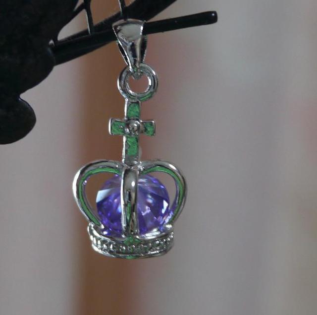 手芸・アクセサリーパーツ クラウン王冠ペンダントトップ 銀色×紫 チャーム < ペット/手芸/園芸 手芸・アクセサリーパーツ クラウン王冠ペンダントトップ 銀色×紫 チャーム < ペット/手芸/園芸の