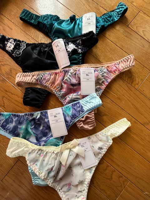 5Lサイズ!5枚セット!光沢ツルツル素材!シフォン使い!高貴品格!色とりどり!エレガント!Tバックショーツ!No.もも < 女性ファッション  5Lサイズ!5枚セット!光沢ツルツル素材!シフォン使い!高貴品格!色とりどり!エレガント!Tバックショーツ!No.もも  < 女性ファッションの