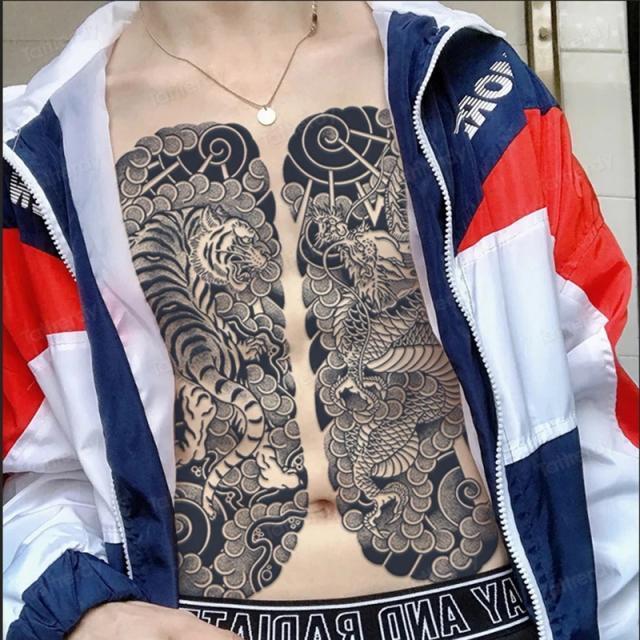 KS001 虎龍TATOOシール 本格派タトゥーシール 和柄 和彫り入れ墨シール 胸腹用入れ墨 簡単長持ち イベントや動画撮影に < 男性ファッション  KS001 虎龍TATOOシール 本格派タトゥーシール 和柄 和彫り入れ墨シール 胸腹用入れ墨 簡単長持ち イベントや動画撮影に  < 男性ファッションの