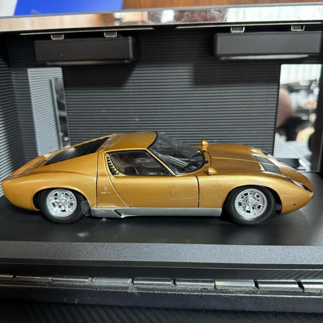 絶版未展示品 京商 ランボルギーニ ミウラ P400 Gold < ホビー  絶版未展示品 京商 ランボルギーニ ミウラ P400 Gold < ホビーの