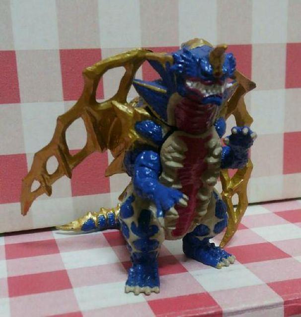 『キングオブモンス』HGウルトラマン18 < ホビー 『キングオブモンス』HGウルトラマン18 < ホビーの