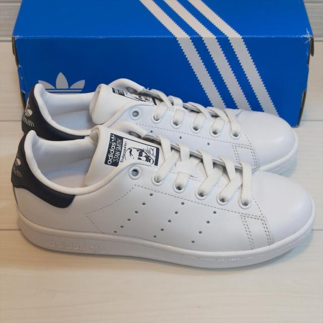 【新品/未使用】adidas Stan Smith スタンスミス ホワイト/ネイビー 22.0cm (M20325) 箱付 正規品 < ブランド 【新品/未使用】adidas Stan Smith スタンスミス ホワイト/ネイビー 22.0cm (M20325) 箱付 正規品 < ブランドの