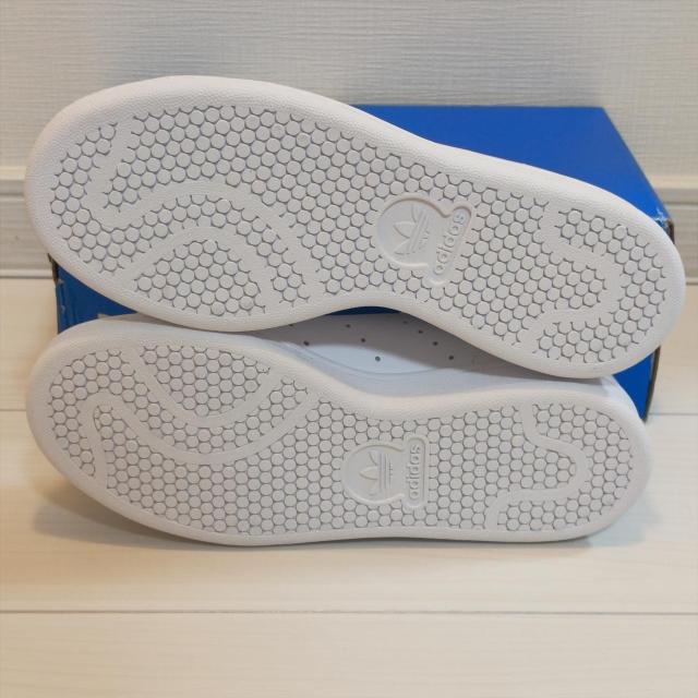 【新品/未使用】adidas Stan Smith スタンスミス ホワイト/ネイビー 22.0cm (M20325) 箱付 正規品 < ブランド 【新品/未使用】adidas Stan Smith スタンスミス ホワイト/ネイビー 22.0cm (M20325) 箱付 正規品 < ブランドの
