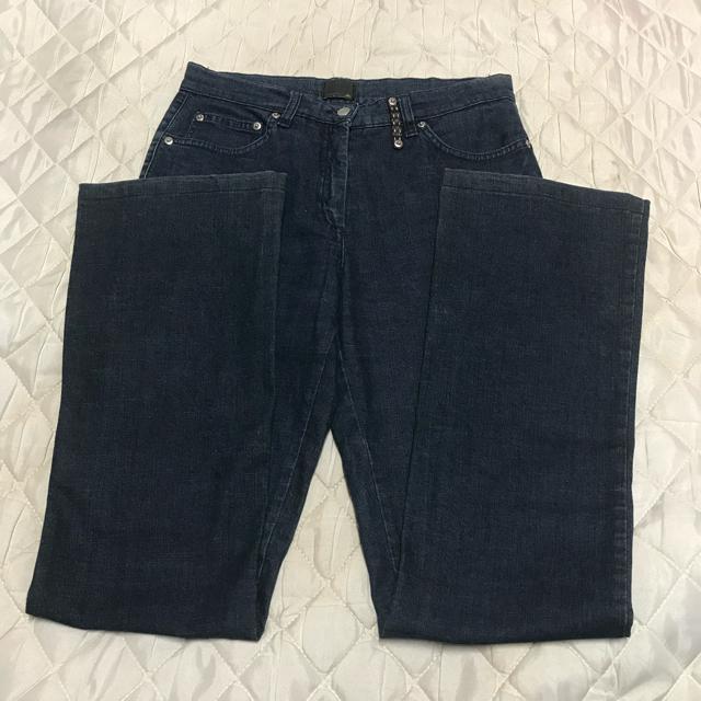 正規品 フェンディ レディース デニムジーンズ 28 美品 < ブランド 正規品 フェンディ レディース デニムジーンズ 28 美品 < ブランドの