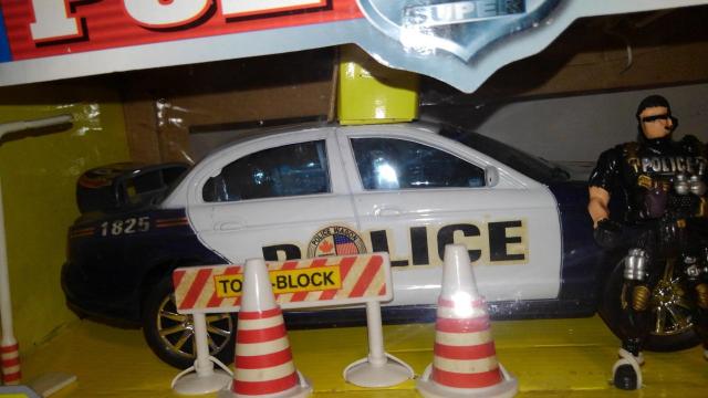 POLICE アメリカンポリス フィギュア セット Bランク ポリス パーツ おもちゃ < ホビー  POLICE アメリカンポリス フィギュア セット Bランク ポリス パーツ おもちゃ < ホビーの