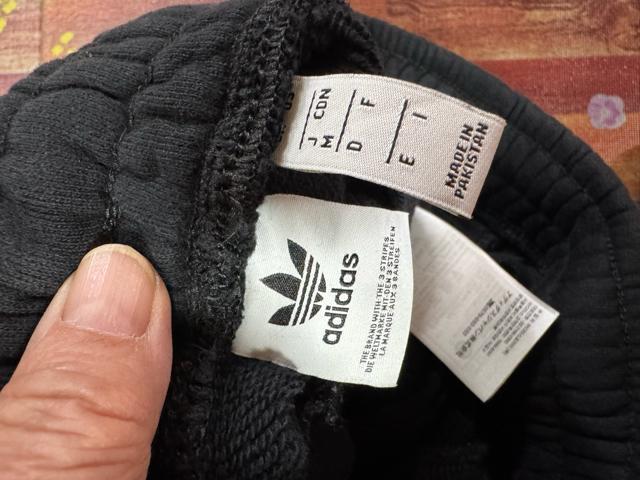 ӂ߂āLeSportsacV_[obN̂݁gbvXEadidasXEFbg܂Ƃߔ1000~X^[g