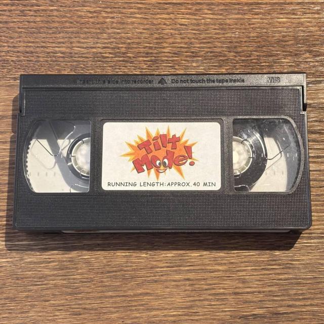 �yTilt Mode [VHS]�z(�󂠂�) �� CD/DVD/�r�f�I�� 