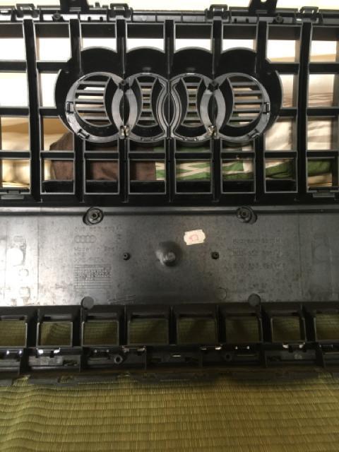 ◆アウディ「Q3」純正グリル < 自動車/バイク ◆アウディ「Q3」純正グリル < 自動車/バイク
