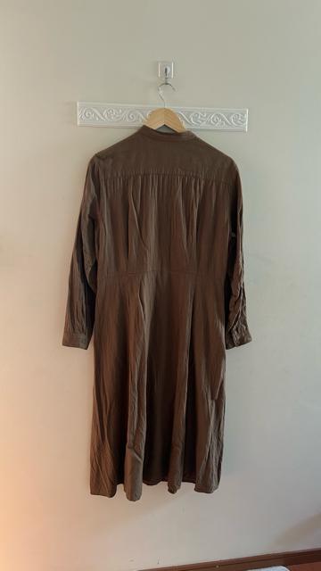 ユニクロ ソフトフランネルフレアワンピース 長袖ワンピース シャツワンピ カーキ L < ブランド  ユニクロ ソフトフランネルフレアワンピース 長袖ワンピース シャツワンピ カーキ L < ブランドの