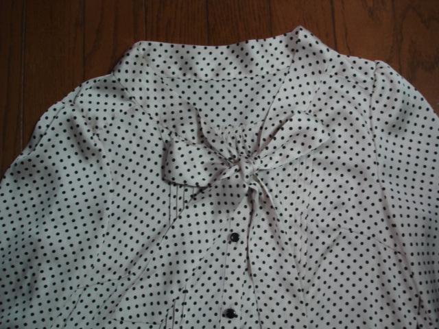 ★anysis エニィシィス ボウタイ&ドットデザインブラウス★超激安!値下げ!最終出品! < ブランド ★anysis エニィシィス ボウタイ&ドットデザインブラウス★超激安!値下げ!最終出品! < ブランドの