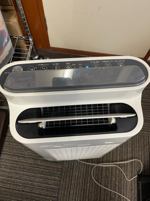 SHARP シャープ 空気清浄機 KC-F50-W 加湿空気清浄機 ホワイト系 プラズマクラスター < 家電/AV SHARP シャープ 空気清浄機 KC-F50-W 加湿空気清浄機 ホワイト系 プラズマクラスター < 家電/AVの