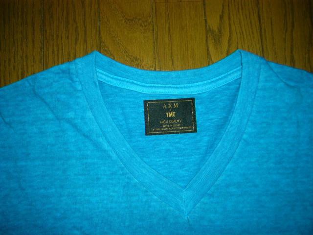 TMT × AKM カットソー M 青 V字 Tシャツカモフラ ロゴ LOGO 迷彩 AKTMT エーケーエム ティーエムティー < ブランド TMT × AKM カットソー M 青 V字 Tシャツカモフラ ロゴ LOGO 迷彩 AKTMT エーケーエム ティーエムティー < ブランドの