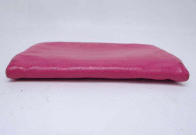 MIUMIU ミュウミュウ レザー 二つ折りコインケース ピンク<USED>【送料無料】 < ブランド MIUMIU ミュウミュウ レザー 二つ折りコインケース ピンク<USED>【送料無料】 < ブランドの