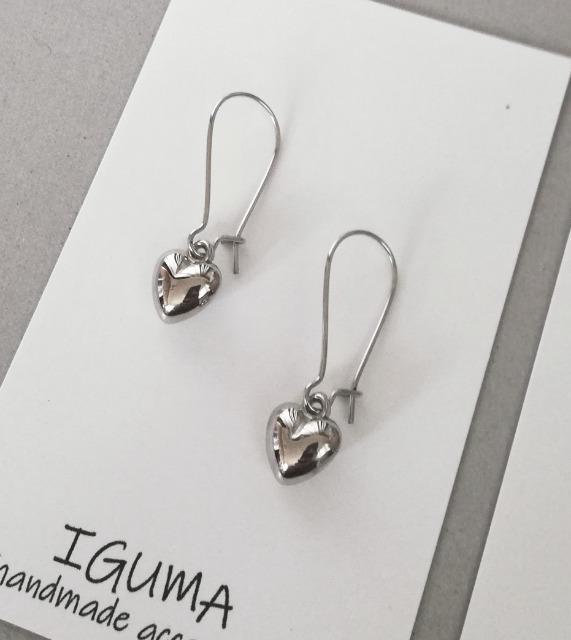 ハンドメイドピアス シルバー ハート < 女性ファッション  ハンドメイドピアス シルバー ハート  < 女性ファッションの