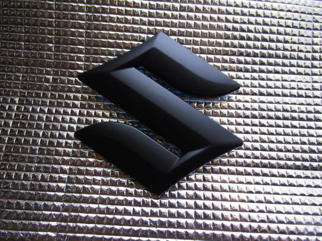 ● SUZUKI ジムニーJB64/74 Fグリル専用 MAD BLACK マッドブラック 軽量ABS製 エンブレム新品! < 自動車/バイク ● SUZUKI ジムニーJB64/74 Fグリル専用 MAD BLACK マッドブラック 軽量ABS製 エンブレム新品! < 自動車/バイク