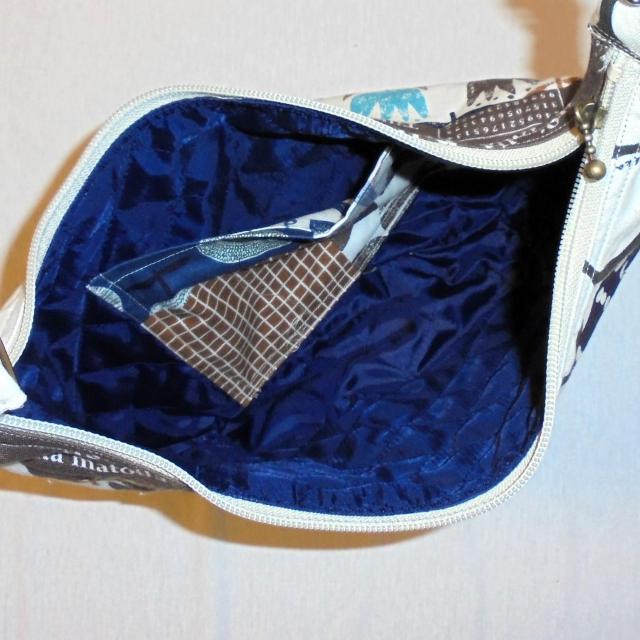 【中サイズ】◆北欧フィンランドブルー系【パッチワーク加工】ファスナーショルダー◆ < 女性ファッション 【中サイズ】◆北欧フィンランドブルー系【パッチワーク加工】ファスナーショルダー◆ < 女性ファッションの