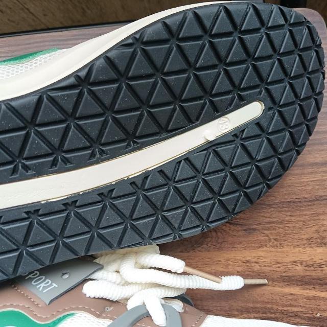 新品 26.5cm 27cm メンズ スニーカー グレー シューズ 靴 < 男性ファッション  新品 26.5cm 27cm メンズ スニーカー グレー シューズ 靴 < 男性ファッションの