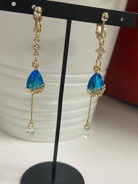 �n���h���C�h�@�������̃`���[���ƃf�U�C���`���[�����g�p�����C�������O�@�u���[ 