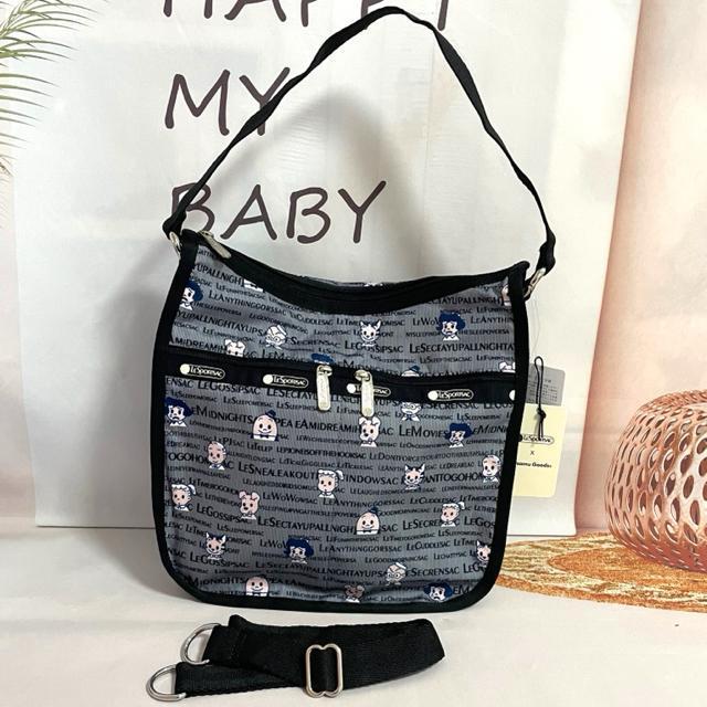 ★新品★LeSportsac レスポートサック オサムグッズ グレー オサムタイポグラフィ 2way ショルダーバッグ 2764 < 女性ファッション  ★新品★LeSportsac レスポートサック オサムグッズ グレー オサムタイポグラフィ 2way ショルダーバッグ 2764  < 女性ファッションの