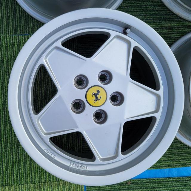 【 希少 】フェラーリ 純正 OZレーシング製 33-P3 / 33-A3 テスタロッサ 16インチ 8J +34.2 10J < 自動車/バイク 【 希少 】フェラーリ 純正 OZレーシング製 33-P3 / 33-A3 テスタロッサ 16インチ 8J +34.2 10J < 自動車/バイク