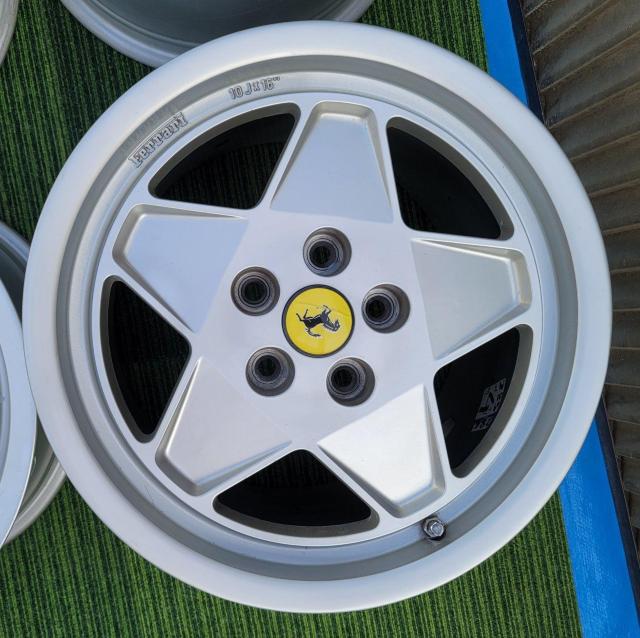 【 希少 】フェラーリ 純正 OZレーシング製 33-P3 / 33-A3 テスタロッサ 16インチ 8J +34.2 10J < 自動車/バイク 【 希少 】フェラーリ 純正 OZレーシング製 33-P3 / 33-A3 テスタロッサ 16インチ 8J +34.2 10J < 自動車/バイク