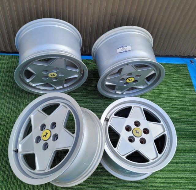 【 希少 】フェラーリ 純正 OZレーシング製 33-P3 / 33-A3 テスタロッサ 16インチ 8J +34.2 10J < 自動車/バイク 【 希少 】フェラーリ 純正 OZレーシング製 33-P3 / 33-A3 テスタロッサ 16インチ 8J +34.2 10J < 自動車/バイク