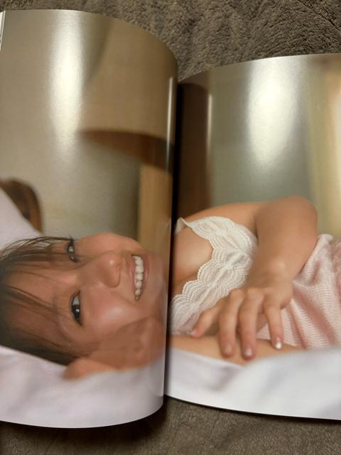 タンス整理品 書籍 元AAA 伊藤千晃さん 写真集 開封済み < タレントグッズ  タンス整理品 書籍 元AAA 伊藤千晃さん 写真集 開封済み < タレントグッズの