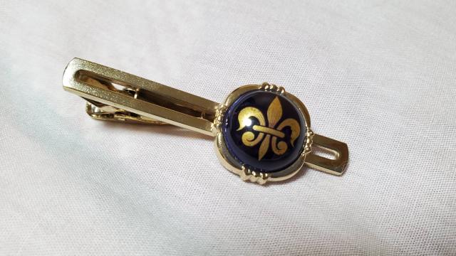 リモージュ クラシック フレアゴシックエンブレム ドーム型ネクタイピン タイバークリップ タイ留め ラージL < 男性ファッション  リモージュ クラシック フレアゴシックエンブレム ドーム型ネクタイピン タイバークリップ タイ留め ラージL  < 男性ファッションの