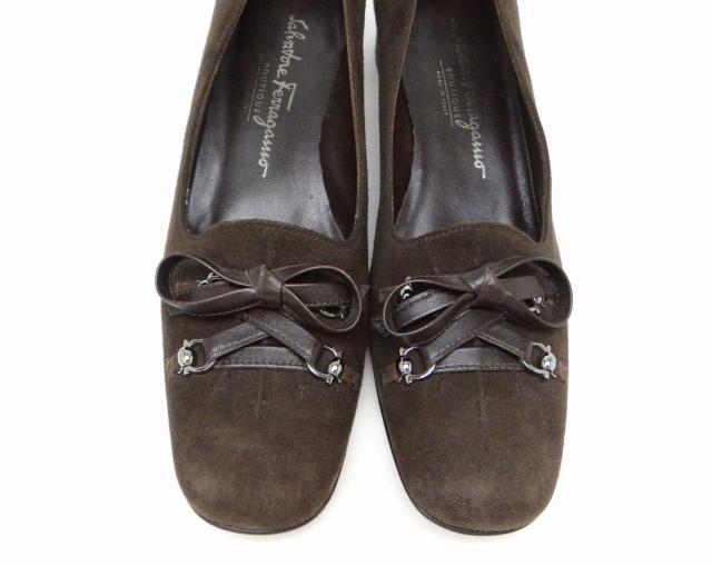 Ferragamo フェラガモ ガンチーニ リボン スエード パンプス ローファー ブラウン 7 1/2(約25cm)<USED> < ブランド Ferragamo フェラガモ ガンチーニ リボン スエード パンプス ローファー ブラウン 7 1/2(約25cm)<USED> < ブランドの