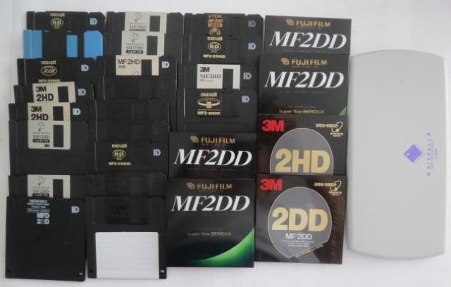 新品未開封と使用済みのフロッピーディスクと磁気遮断ケースです。 < PC本体/周辺機器  新品未開封と使用済みのフロッピーディスクと磁気遮断ケースです。  < PC本体/周辺機器の