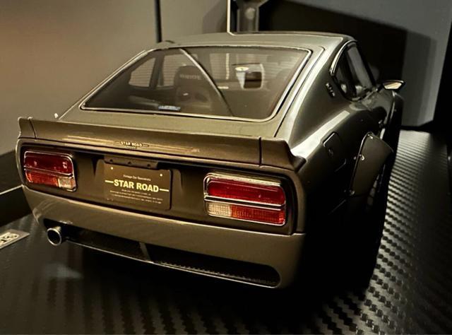新品未展示品1/18 イグニッションモデル フェアレディZ(S30)スターロード < ホビー  新品未展示品1/18 イグニッションモデル フェアレディZ(S30)スターロード < ホビーの