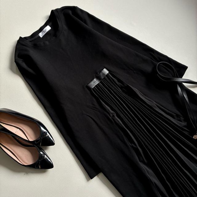 ◆美品◆33℃◆プリーツ使いスウェットロングワンピース◆黒ブラック◆マキシ丈◆ < 女性ファッション ◆美品◆33℃◆プリーツ使いスウェットロングワンピース◆黒ブラック◆マキシ丈◆ < 女性ファッションの