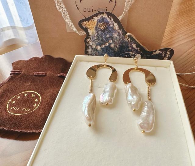 cuicuiパールゴールドピアス < 女性アクセサリー/時計 cuicuiパールゴールドピアス < 女性アクセサリー/時計の