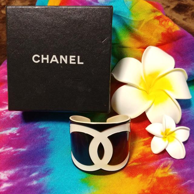 激レア(*´艸`)□CHANEL□シャネルCOCOロゴバングル < ブランド  激レア(*´艸`)□CHANEL□シャネルCOCOロゴバングル < ブランドの