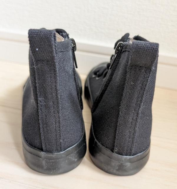 19cm★3E★幅広キッズハイカットスニーカー★子供靴★新品 < キッズ/ベビー  19cm★3E★幅広キッズハイカットスニーカー★子供靴★新品 < キッズ/ベビーの
