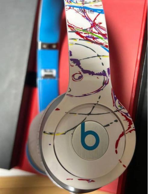 beats solo HD ヘッドホン ホワイト/マルチカラー < 家電/AV  beats solo HD ヘッドホン ホワイト/マルチカラー < 家電/AVの