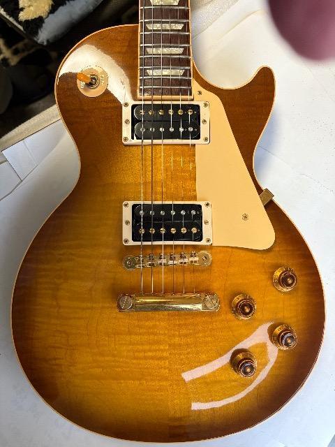 GibsonW~[yCWX|[M^[LHB  zr[ 