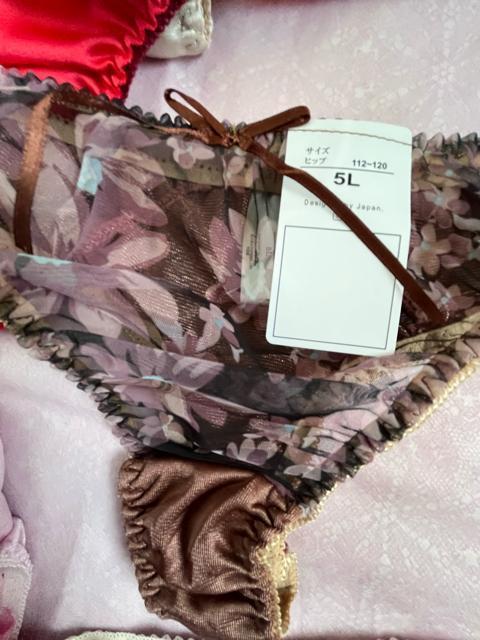 5Lサイズ!5枚セット!光沢ツルツル素材!シフォン使い!高貴品格!色とりどり!エレガント!Tバックショーツ!No.凛 < 女性ファッション 5Lサイズ!5枚セット!光沢ツルツル素材!シフォン使い!高貴品格!色とりどり!エレガント!Tバックショーツ!No.凛 < 女性ファッションの