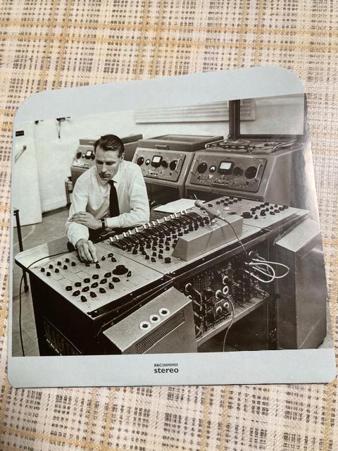 希少!輸入盤 紙ジャケット THE BEATLES / BBC WEEKEND - THE RECORDING PRODUCER < タレントグッズ  希少!輸入盤 紙ジャケット THE BEATLES / BBC WEEKEND - THE RECORDING PRODUCER < タレントグッズの