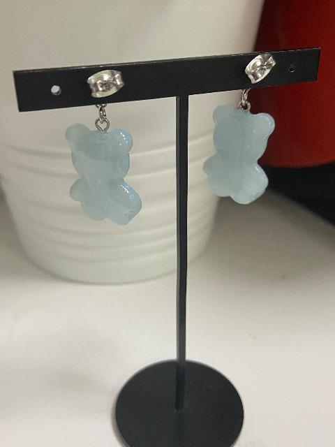 ハンドメイド レジンとジェルネイルを使用した クマのピアス < 女性ファッション  ハンドメイド レジンとジェルネイルを使用した クマのピアス < 女性ファッションの
