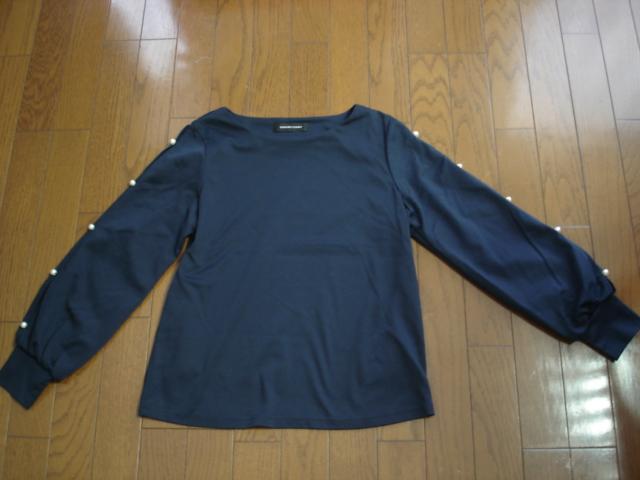 ★クイーンズコート 袖パールデザインカットソー★着用2・3度!クローゼット整理価格!値下げ!最終出品! < ブランド ★クイーンズコート 袖パールデザインカットソー★着用2・3度!クローゼット整理価格!値下げ!最終出品! < ブランドの