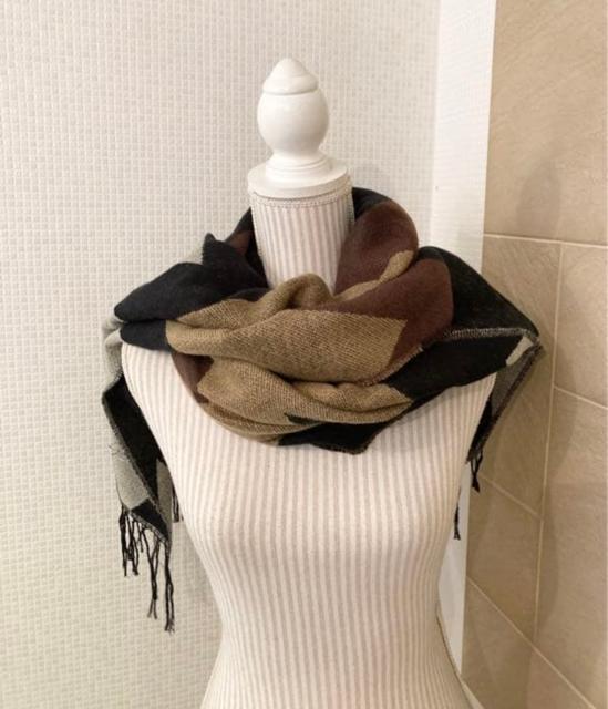 大判 ブラウン系マフラー < 女性ファッション 大判 ブラウン系マフラー < 女性ファッションの