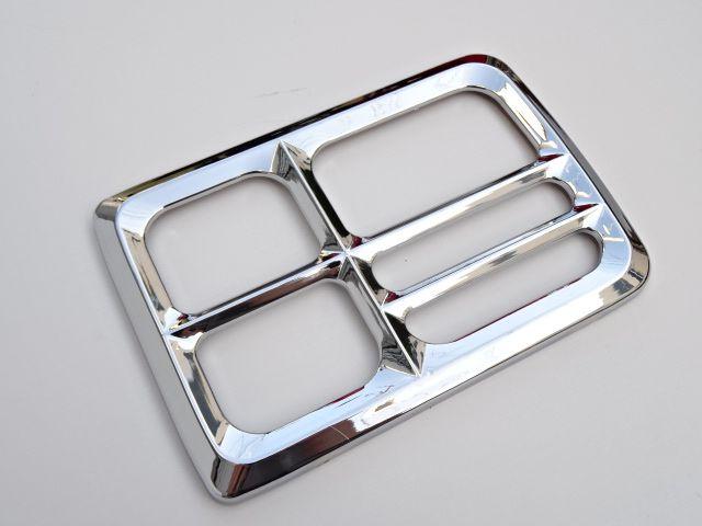 クロームメッキ テールライトリング スズキ エブリィDA64V (2005年8月〜) < 自動車/バイク クロームメッキ テールライトリング スズキ エブリィDA64V (2005年8月〜) < 自動車/バイク