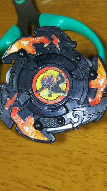 フラッシュ レオパルド2 ベイブレードプレイ用 < おもちゃ  フラッシュ レオパルド2 ベイブレードプレイ用  < おもちゃの