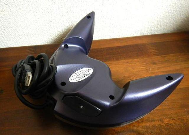 ★Justy ジャスティー USBゲームコントローラー 8ボタン 中古品 < PC本体/周辺機器  ★Justy ジャスティー USBゲームコントローラー 8ボタン 中古品 < PC本体/周辺機器の